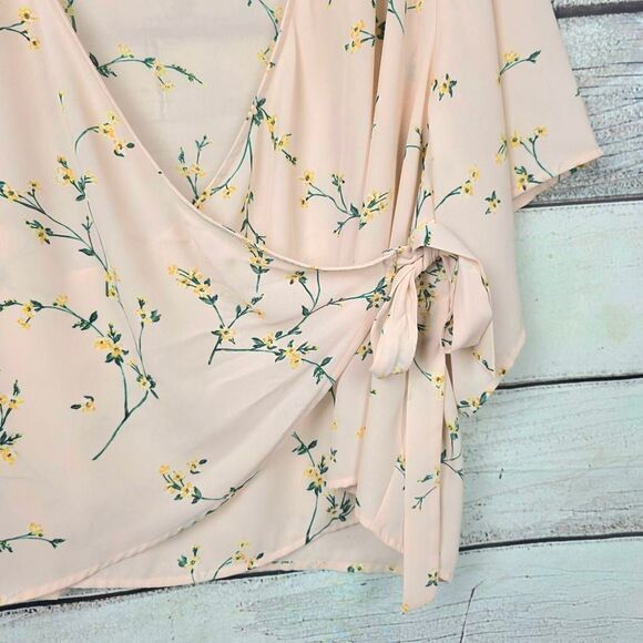 Express Floral Wrap Blouse Kimono Sleeve Large - Picture 2 of 7